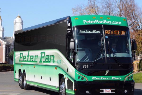 Peter Pan bus